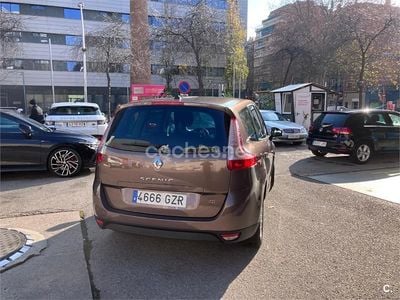 Granate Usado 2010 Renault Grand Scénic III Dynamique Monovolumen | 4500 € (Buen precio)