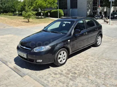 Usado Chevrolet Lacetti SX 109 CV (80 kW) 2010 Negro Utilitario