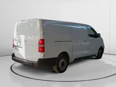 Usado Opel Vivaro-e Combi 102 CV (75 kW) 2022 Blanco Monovolumen