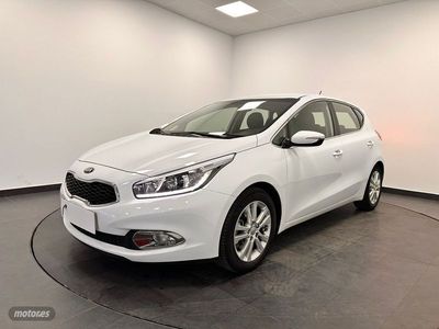 Blanco Usado 2014 Kia Ceed GT Utilitario | 9990 € (Caro)