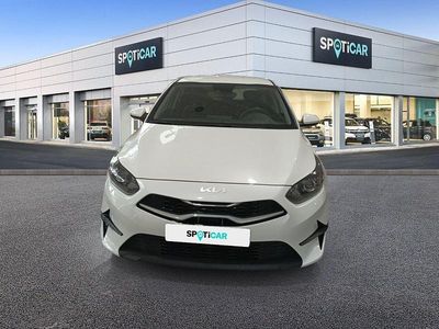Blanco Usado 2024 Kia Ceed Utilitario | 18.900 € (Precio justo)