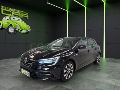 Usado Renault Mégane IV Zen 140 CV (102 kW) 2022 Negro Berlina