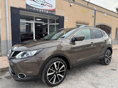 Usado Nissan Qashqai Premium Edition 115 CV (84 kW) 2015 Marrón SUV