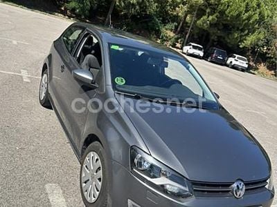 Gris / plata Usado 2010 VW Polo Advance Berlina | 5700 € (Precio justo)