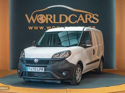 Usado Fiat Doblò 95 CV (69 kW) 2021 Blanco Monovolumen