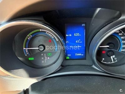 Toyota Auris Hybrid