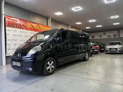 Usado Renault Trafic LIMITED 120 CV (88 kW) 2019 Negro Monovolumen