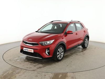 Usado Kia Stonic 84 CV (61 kW) 2023 Rojo SUV