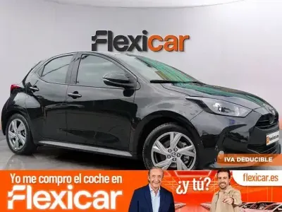 Usado Toyota Yaris Active 116 CV (85 kW) 2025 Negro Utilitario