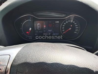 Gris / plata Usado 2014 Ford Mondeo Titanium Berlina | 12.500 € (Caro)