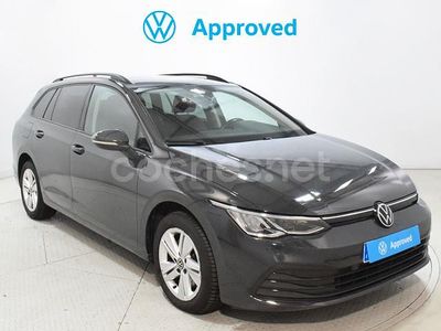 Gris / plata Usado 2022 VW Golf VIII Life Familiar | 19.900 € (Precio justo)