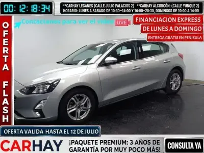 Usado Ford Focus Trend 125 CV (91 kW) 2021 Gris / plata Berlina