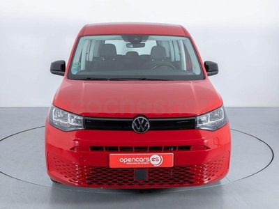 Usado VW Caddy Maxi 122 CV (89 kW) 2024 Rojo Monovolumen