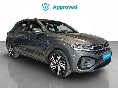 Usado VW T-Roc R-line 150 CV (110 kW) 2023 Gris / plata SUV