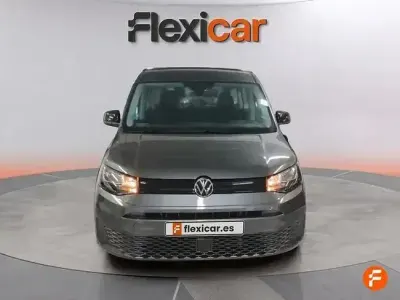 Usado VW Caddy Maxi 122 CV (89 kW) 2024 Gris / plata Monovolumen