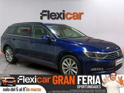 Usado VW Passat Advance 120 CV (88 kW) 2017 Azul Familiar