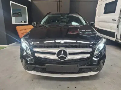 Usado Mercedes GLA200 Style 136 CV (100 kW) 2016 Negro SUV
