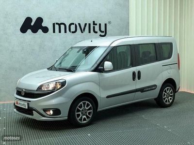 Używany Fiat Doblò Trekking 120 KM (88 kW) 2022 Srebrny Minivan