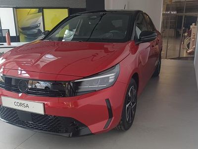 Rojo Nuevo 2025 Opel Corsa Berlina | 18.990 € (Un poco caro)