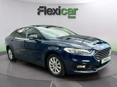 Usado Ford Mondeo Trend 188 CV (138 kW) 2021 Azul Familiar