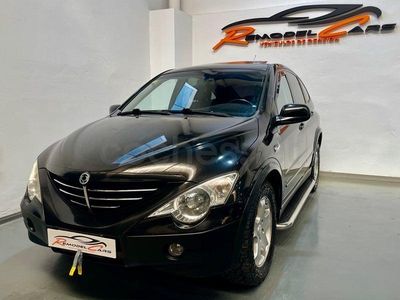 Usado Ssangyong (KGM) Kyron Limited 138 CV (101 kW) 2009 Negro SUV