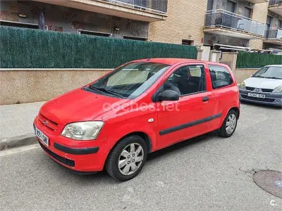 Usado Hyundai Getz 63 CV (46 kW) 2003 Rojo Utilitario