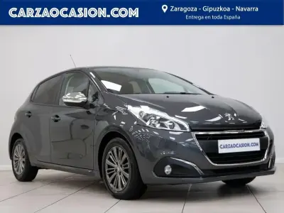 Usado Peugeot 208 Style 82 CV (60 kW) 2016 Gris Utilitario