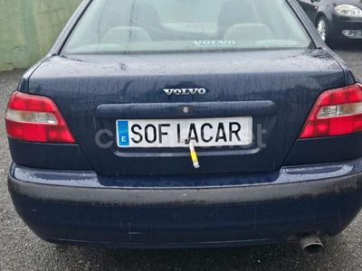 Azul Usado 2001 Volvo V40 Familiar | 2200 €