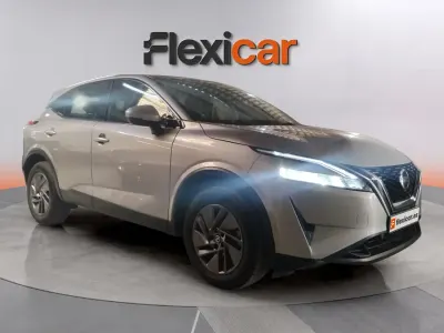 Usado Nissan Qashqai Acenta 140 CV (102 kW) 2022 Gris SUV