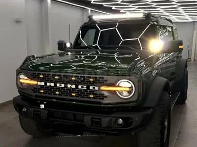 Usado Ford Bronco 335 CV (246 kW) 2024 Verde SUV