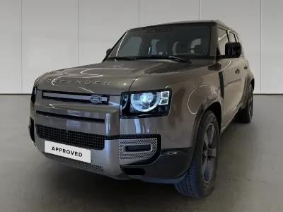Usado Land Rover Defender SE Dynamic 249 CV (183 kW) 2024 Gondwana stone gloss SUV