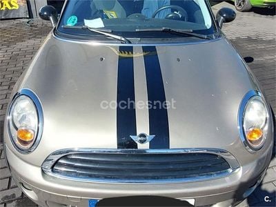 Usado Mini ONE 90 CV (66 kW) 2007 Gris / plata Utilitario