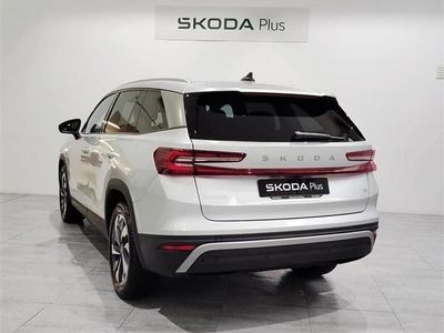 Usado Skoda Kodiaq 204 CV (150 kW) 2025 Gris plata SUV