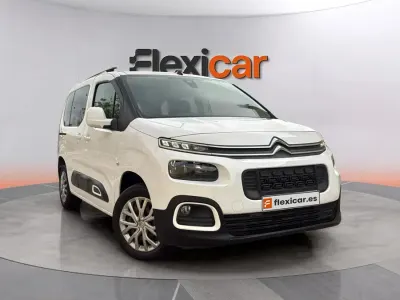 Usado Citroën Berlingo Feel 102 CV (75 kW) 2019 Blanco Monovolumen