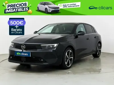 Usado Opel Astra Edition 110 CV (80 kW) 2024 Negro Utilitario
