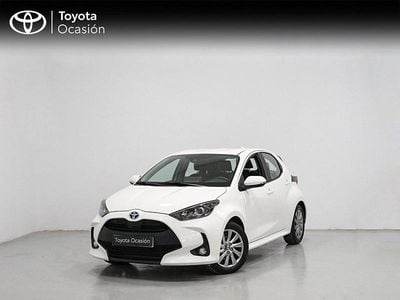 Blanco Usado 2022 Toyota Yaris Hybrid Active Berlina | 20.900 € (Precio justo)