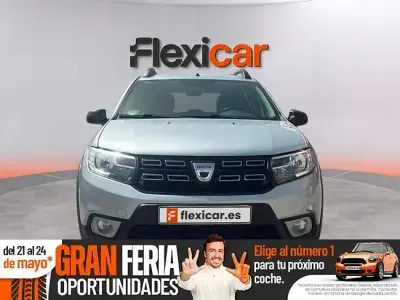 Usado Dacia Sandero Comfort 95 CV (69 kW) 2019 Gris
