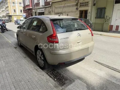 Usado Citroën C4 110 CV (80 kW) 2007 Beige Berlina