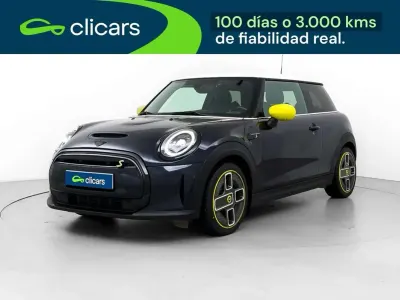 Usado Mini Cooper SE 135 kW (184 CV) 2022 Negro Utilitario