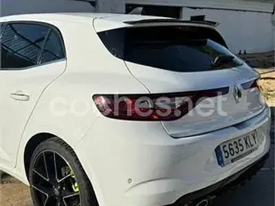 Usado Renault Mégane Zen 130 CV (95 kW) 2018 Blanco Berlina