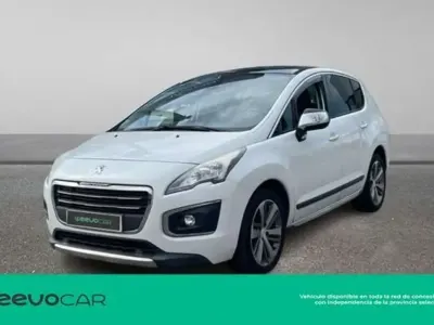 Usado Peugeot 3008 Allure 116 CV (85 kW) 2013 Blanco Familiar