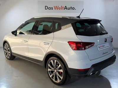 Usado Seat Arona FR 115 CV (84 kW) 2025 Blanco SUV