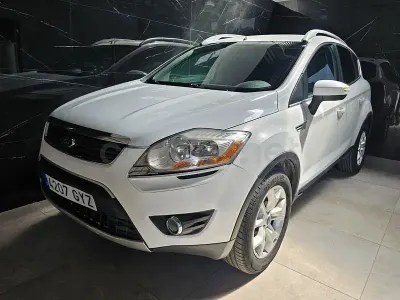 Usado Ford Kuga Trend 140 CV (102 kW) 2010 Blanco SUV