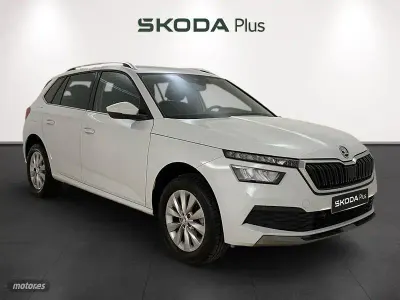Usado Skoda Kamiq 95 CV (69 kW) 2022 Blanco SUV