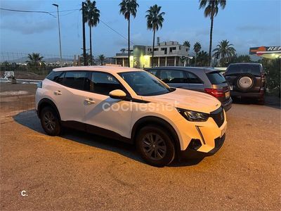 Usado Peugeot 2008 Active 100 CV (73 kW) 2020 Blanco SUV