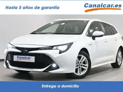 Begagnad Toyota Corolla Active 122 HK (89 kW) 2022 Vit Halvkombi