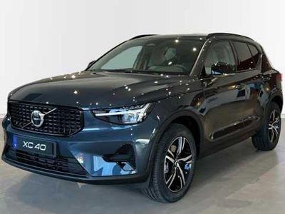 Azul Nuevo 2025 Volvo XC40 Plus SUV | 41.500 € (Precio justo)
