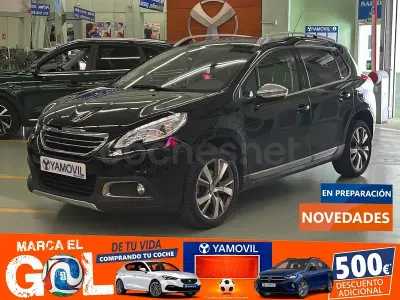 Usado Peugeot 2008 Allure 120 CV (88 kW) 2016 Negro SUV