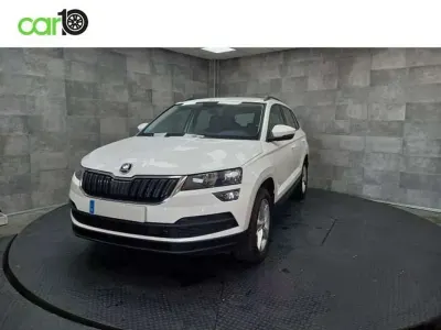 Usado Skoda Karoq Ambition 150 CV (110 kW) 2021 Blanco SUV