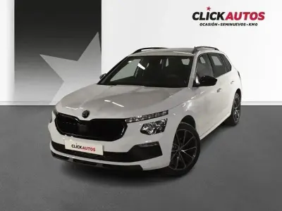 Usado Skoda Kamiq Sport 115 CV (84 kW) 2025 Blanco SUV